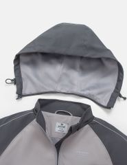 Áo gió có mũ trẻ em phối tay thân in logo trước ngực