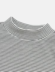 Áo giữ nhiệt cổ cao trẻ em mác trước ngực