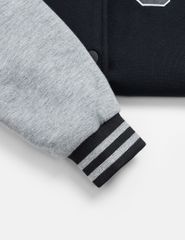 Áo khoác bomber trẻ em phối tay hình in trước ngực