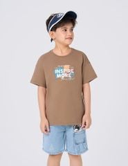 Áo thun ngắn tay trẻ em casual cổ bo rib hình in cao su nổi bật