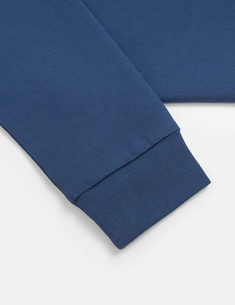 Áo thun dài tay trẻ em cổ tròn hình in trước ngực