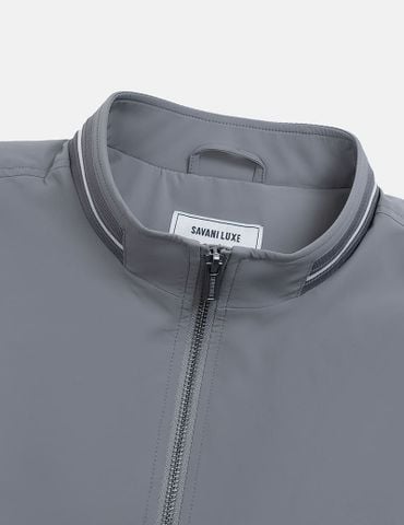 Áo khoác lót bông cổ đứng logo bắp tay