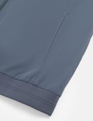 Áo khoác lót bông cổ đứng logo bắp tay