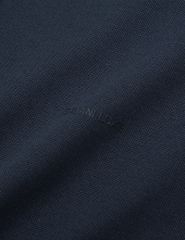 Áo polo ngắn tay nam cổ dệt trơn