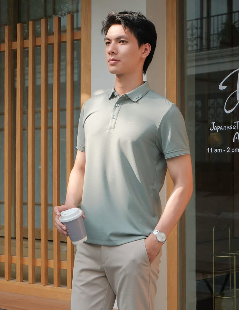 Quần khaki nam thêu trang trí hai bên sườn