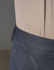 Quần khaki nam thêu trang trí hai bên sườn