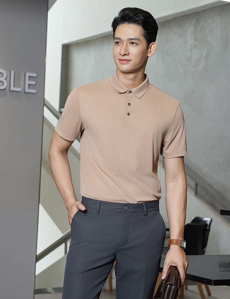 Quần khaki nam thêu trang trí hai bên sườn