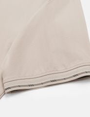 Áo polo ngắn tay nam đính mác kim loại dưới cổ thân sau