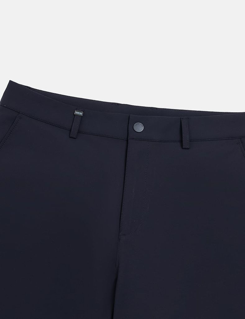Quần short golf nam túi khóa 1 bên sườn quần