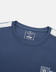 Áo nỉ cổ tròn nam phối dọc 2 bên tay in logo trước ngực