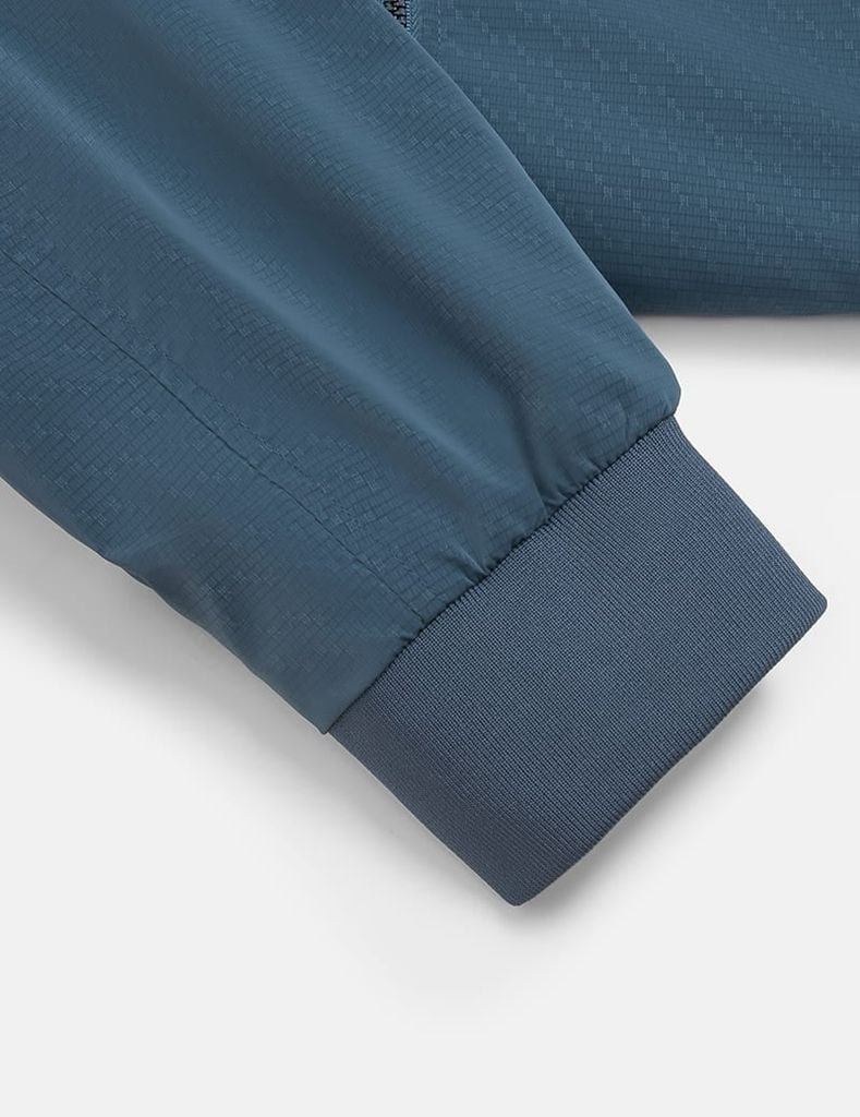 Áo khoác cổ đứng nam in logo trước ngực