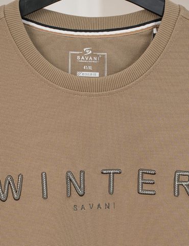 Áo nỉ cổ tròn nam hình thêu trước ngực