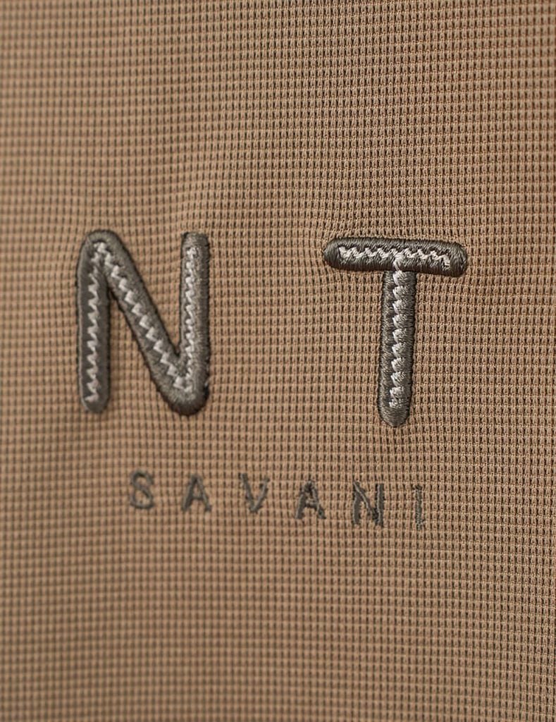 Áo nỉ cổ tròn nam hình thêu trước ngực