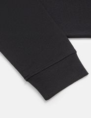 Áo nỉ nam cổ tròn mác cao su ngực