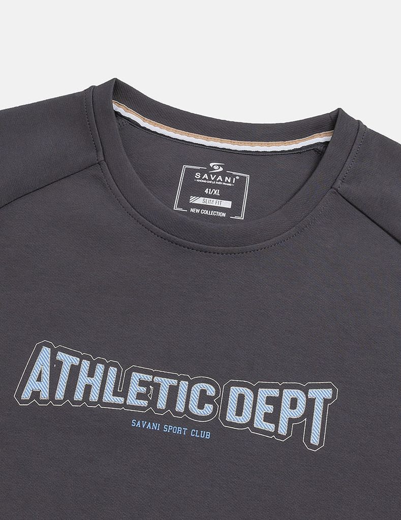 Áo nỉ cổ tròn nam in trước ngực