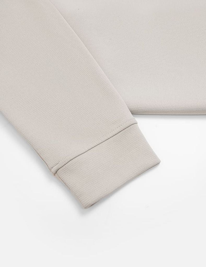 Áo nỉ cổ tròn nam phối lé 2 vai hình in trước ngực