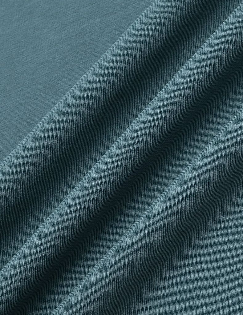 Áo thun dài tay nam cổ tròn hình in trước ngực