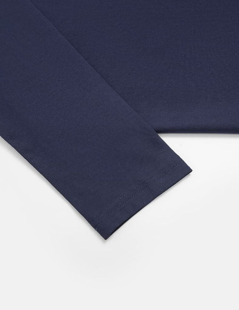 Áo thun dài tay nam cổ tròn hình in trước ngực