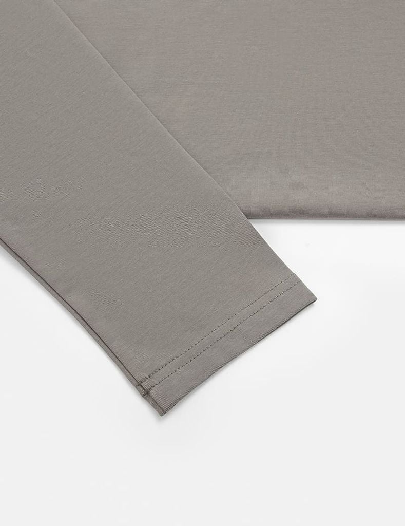 Áo thun dài tay nam cổ tròn hình in trước ngực