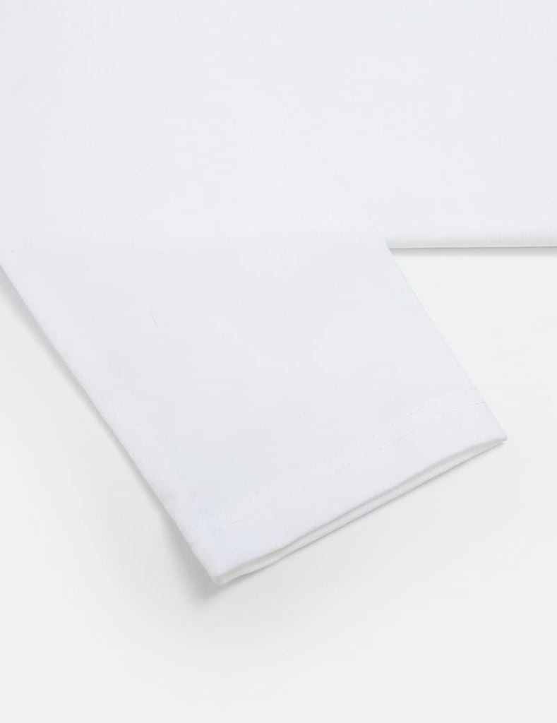 Áo thun dài tay nam cổ tròn hình in trước ngực