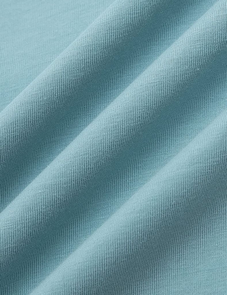 Áo thun dài tay cổ tròn nam hình in ngang ngực