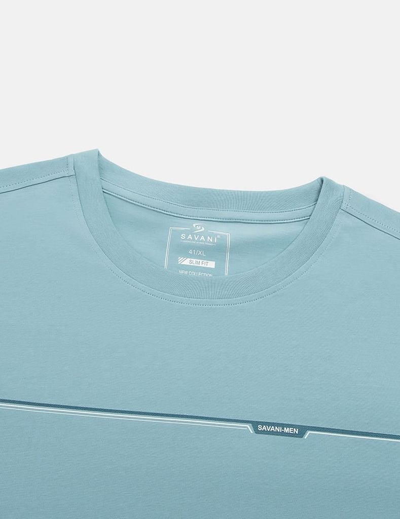 Áo thun dài tay cổ tròn nam hình in ngang ngực