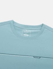 Áo thun dài tay cổ tròn nam hình in ngang ngực