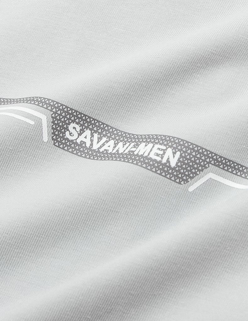 Áo thun dài tay cổ tròn nam hình in ngang ngực