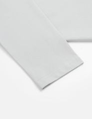 Áo thun dài tay cổ tròn nam hình in ngang ngực