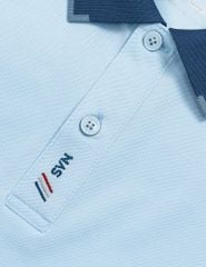 Áo polo nam hình thêu ở nẹp cổ