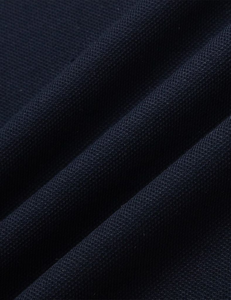 Áo thun ngắn tay có cổ nam logo cao su trước ngực