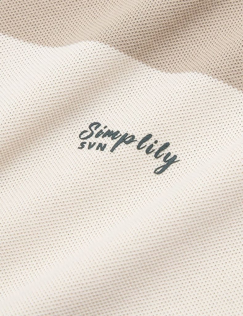 Áo thun ngắn tay có cổ nam logo cao su trước ngực