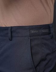 Quần khaki nam thêu trang trí hai bên sườn