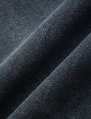 Quần jean nam ống đứng cạp thường