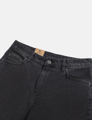 Quần jean nam ống đứng cạp thường