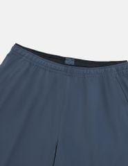 Quần short gió nam cạp chun gấu xẻ