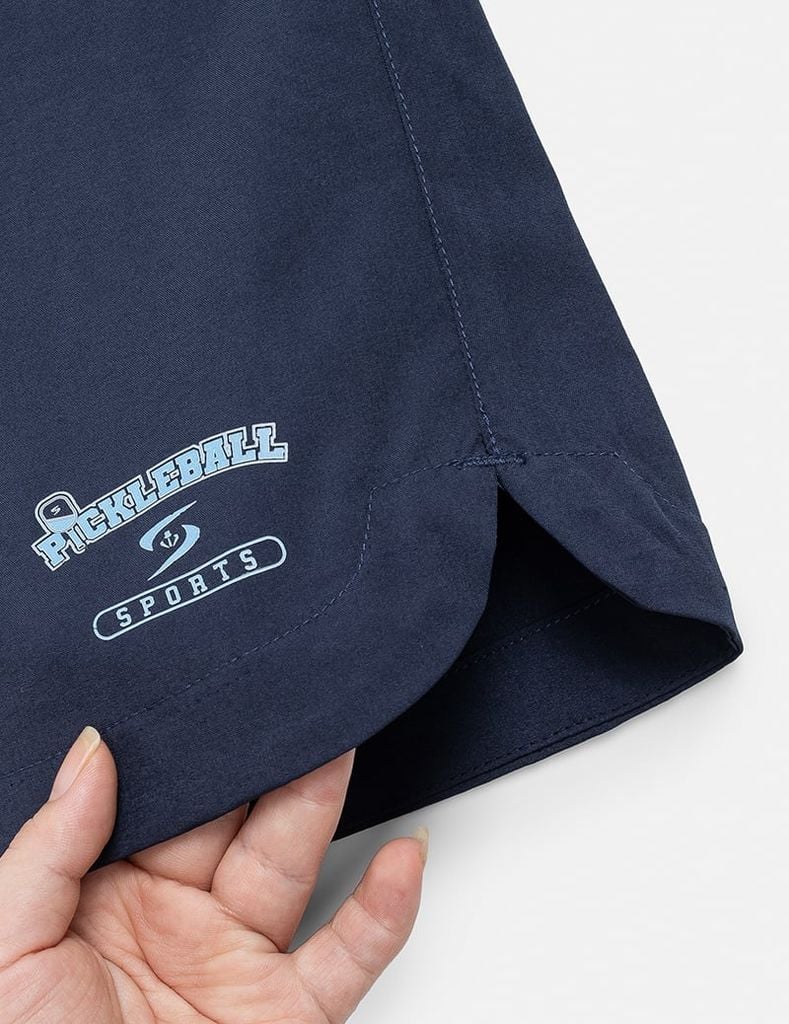 Quần short gió cạp chun in 2 bên sườn nam