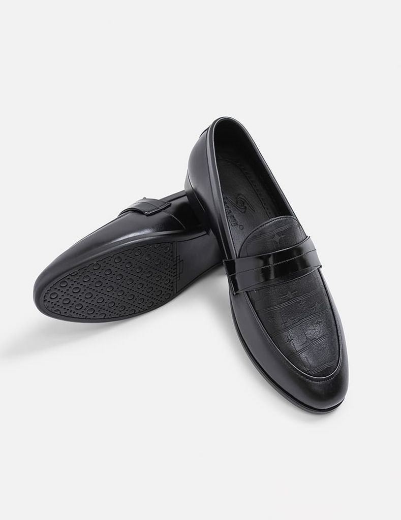 Giày loafer nam vân họa tiết đai ngang trang trí