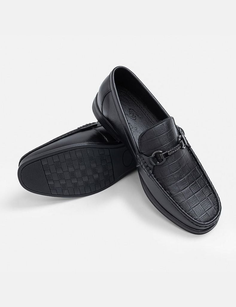 Giày loafer họa tiết ô vuông đai ngang trang trí