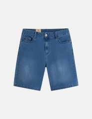 Quần short jean nam gắn mác kim loại túi sau