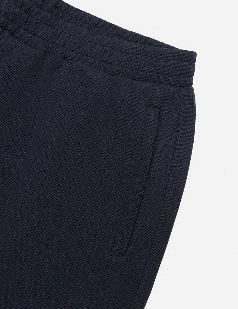 Quần short nam dệt kim mác cao su