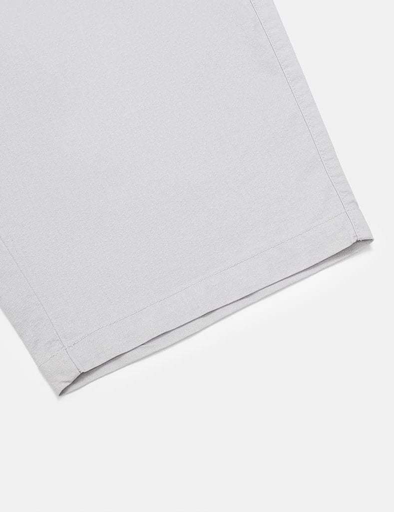 Quần short khaki nam cạp thường sườn cạp thêu chữ