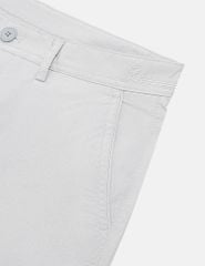 Quần short khaki nam cạp thường sườn cạp thêu chữ