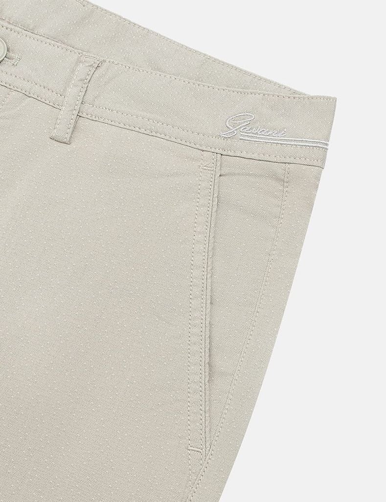 Quần short khaki nam cạp thường sườn cạp thêu chữ