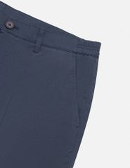 Quần short khaki nam cạp âu thêu logo túi sau