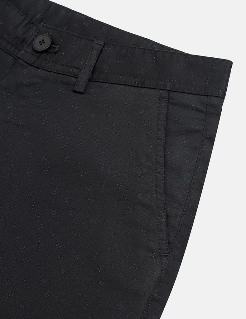Quần short khaki nam cạp thường họa tiết dấu cộng