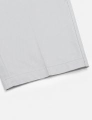 Quần short nam khaki phối thêu miệng túi