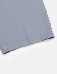 Quần short nam khaki phối thêu miệng túi