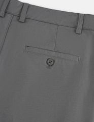 Quần short nam khaki phối thêu miệng túi