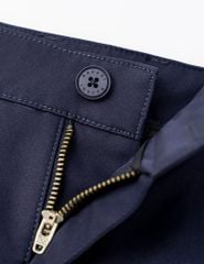 Quần short nam khaki phối thêu miệng túi